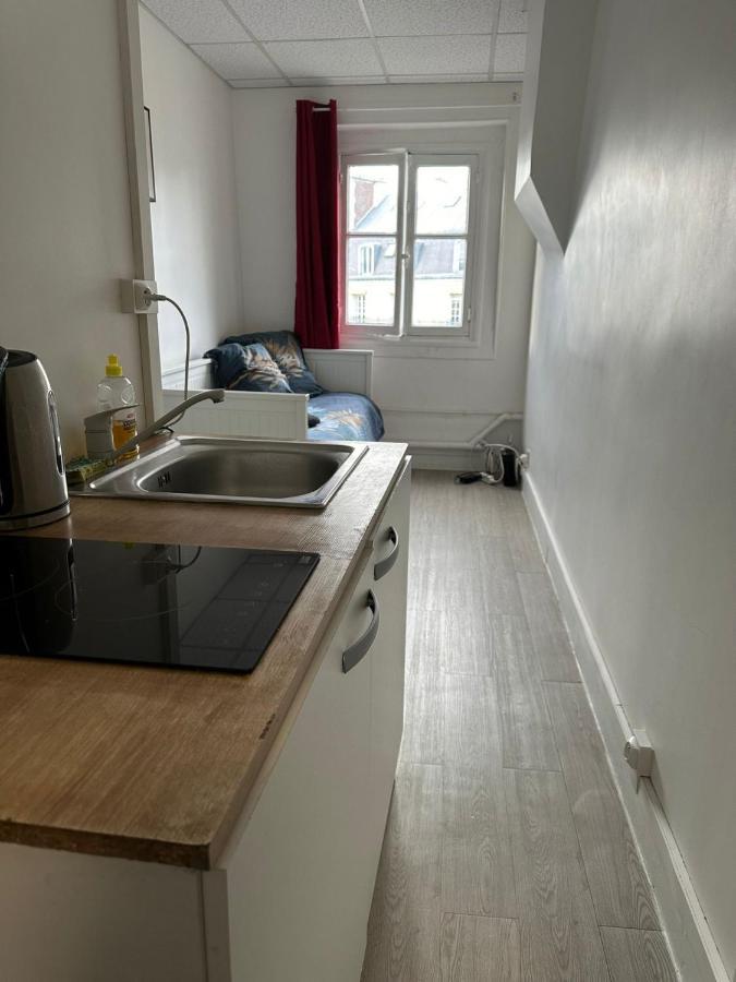 Guest Room Nearby Champs Elysees Paris Exterior photo
