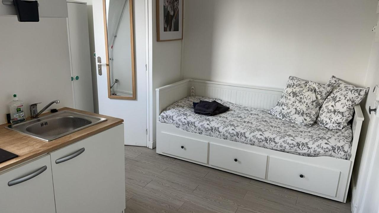 Guest Room Nearby Champs Elysees Paris Exterior photo