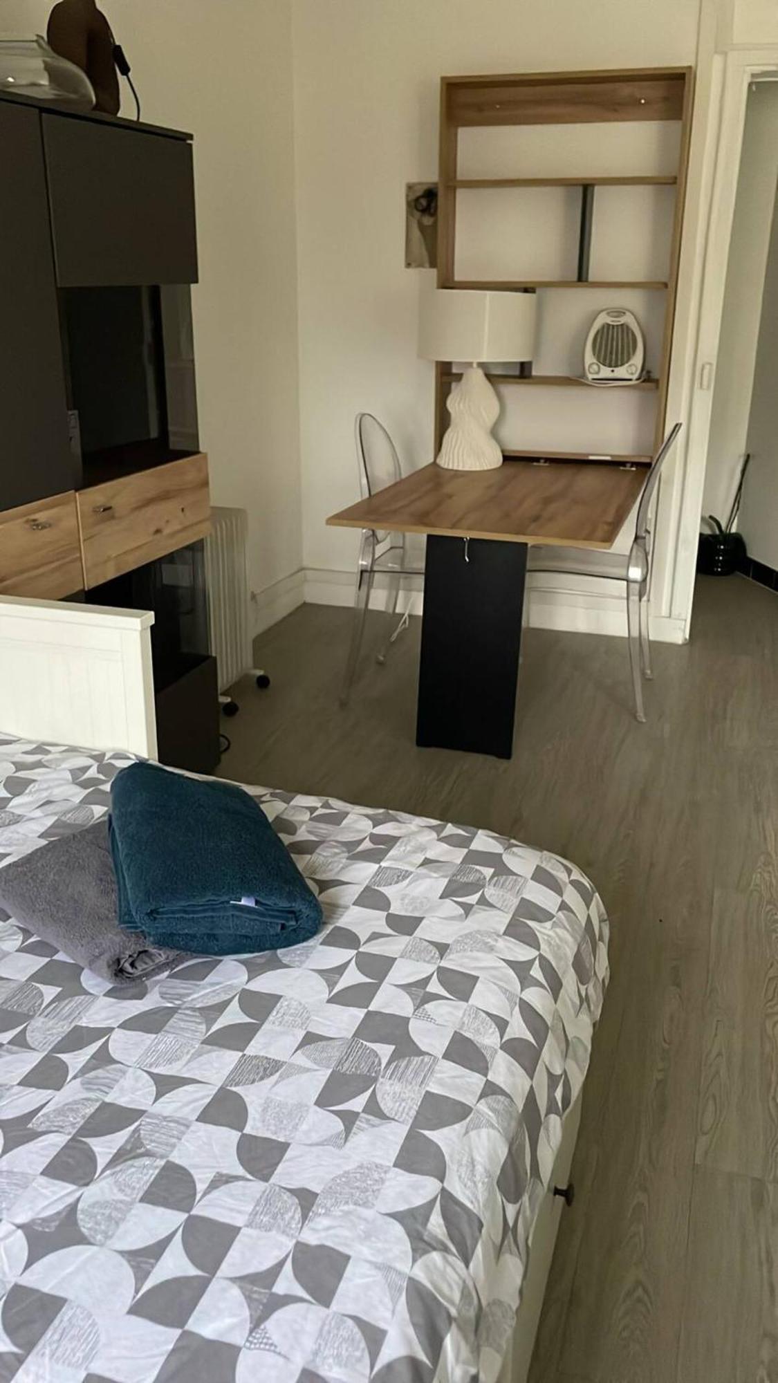 Guest Room Nearby Champs Elysees Paris Exterior photo