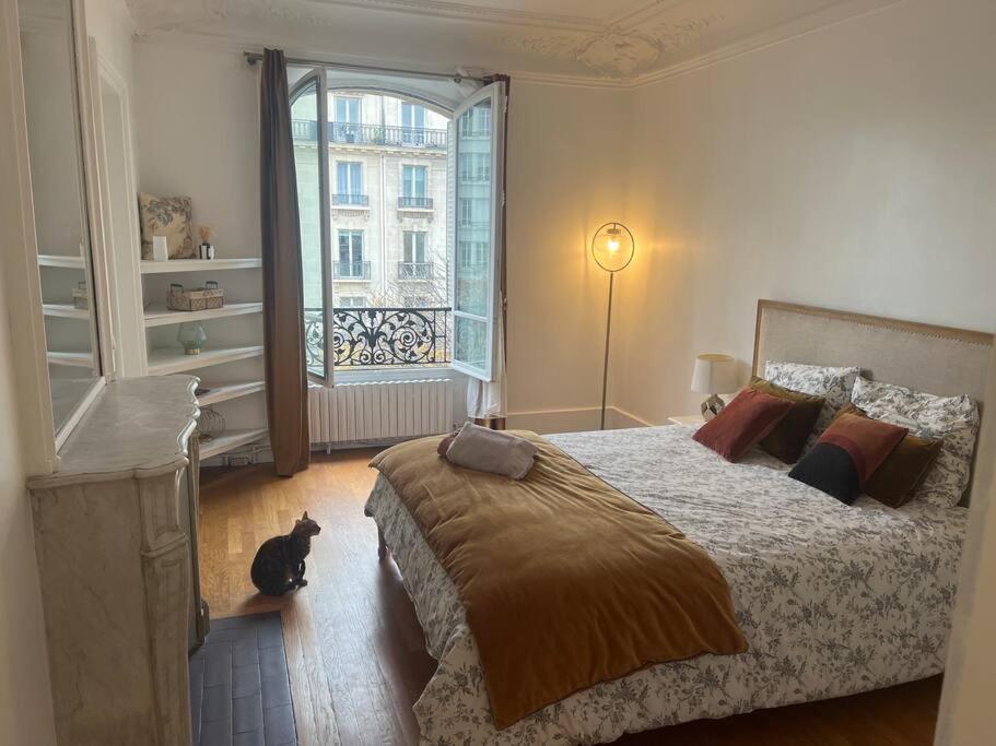 Guest Room Nearby Champs Elysees Paris Exterior photo